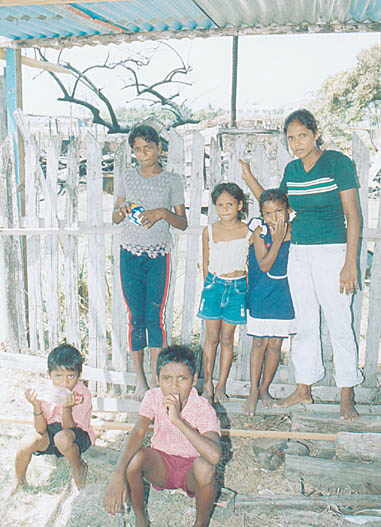 Six of the seven of Geeta's siblings yesterday under the tent.